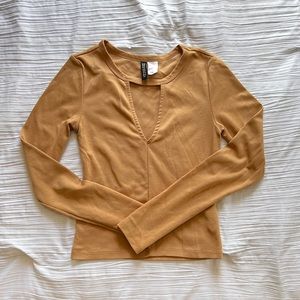 Tan Blouse Size: XS